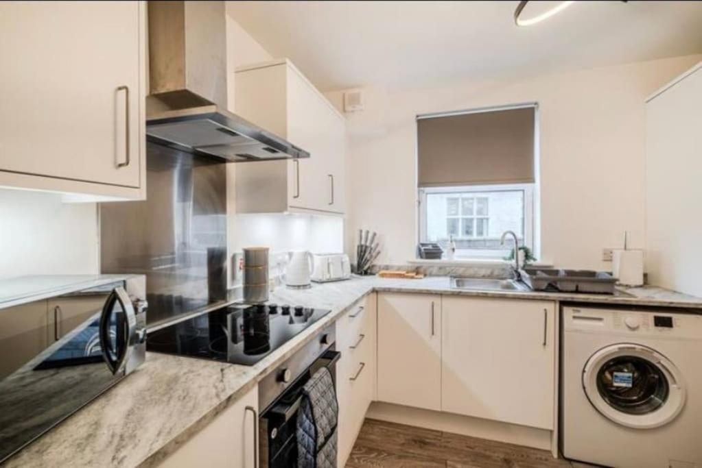 Appartamento Location, Private Parking, Free Netflix Aberdeen