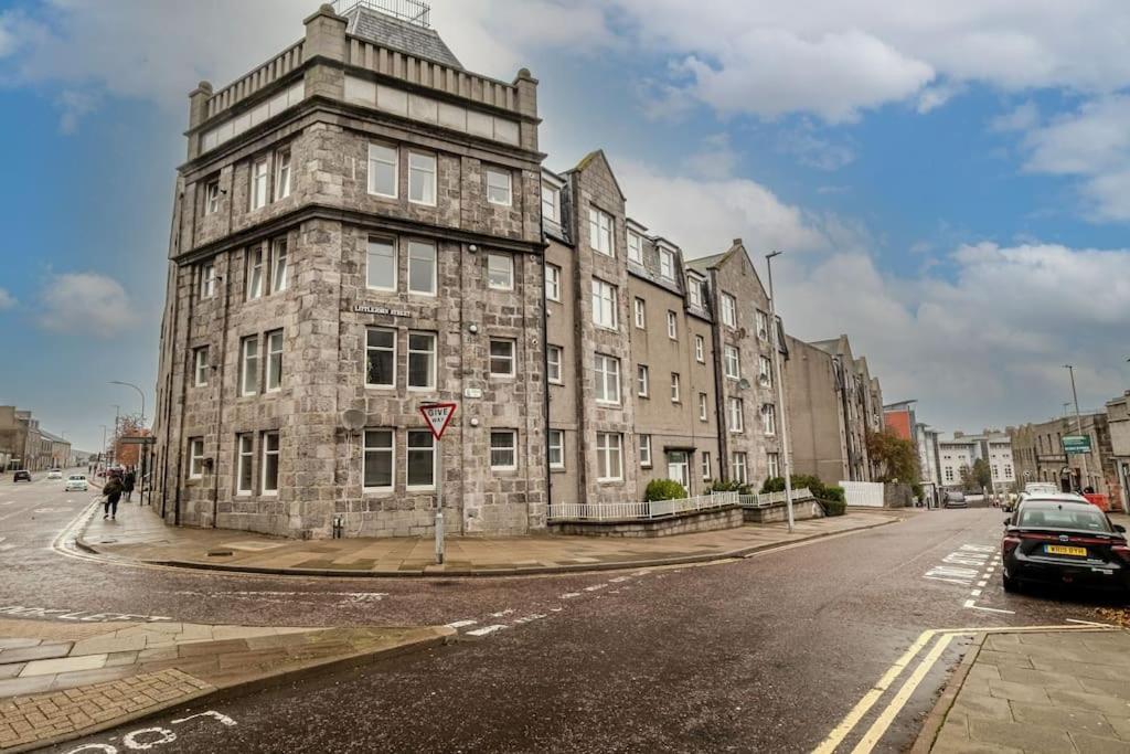 Location, Private Parking, Free Netflix Appartamento Aberdeen